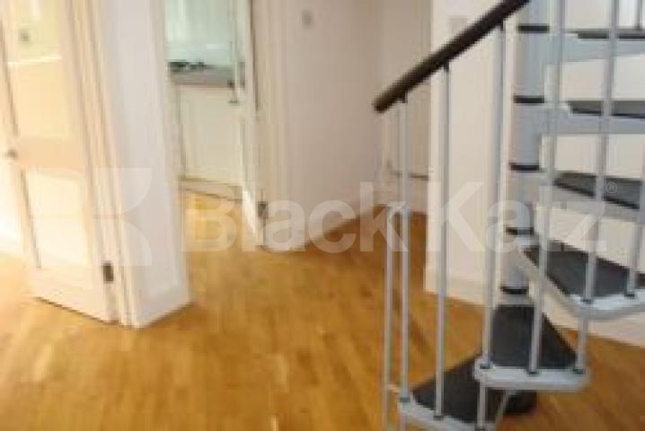 			New Instruciton, 2 Bedroom, 1 bath, 1 reception Flat			 Murray Mews, CAMDEN